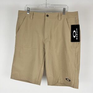 NEW Oakley Tan Flat Front Shorts Lightweight Casual